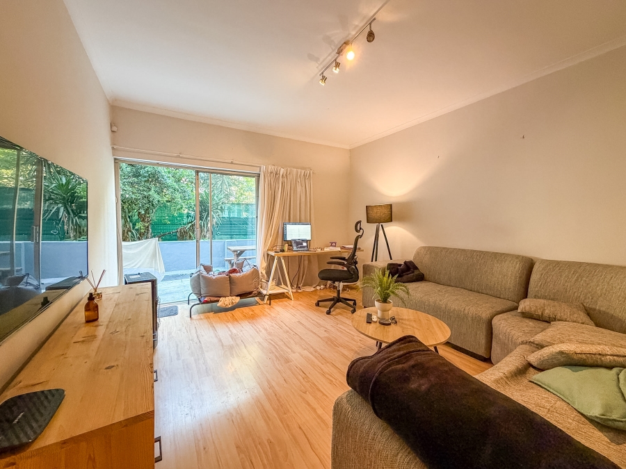2 Bedroom Property for Sale in Oranjezicht Western Cape